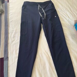 Figs Dark Blue Scrub Set